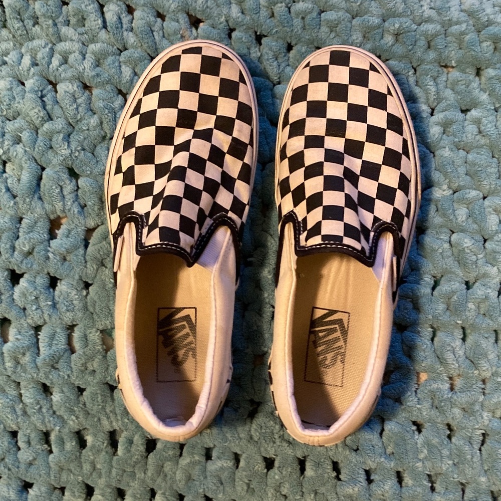 Vans Checkerboard Slip-On Sneakers - Black & White size 6.5